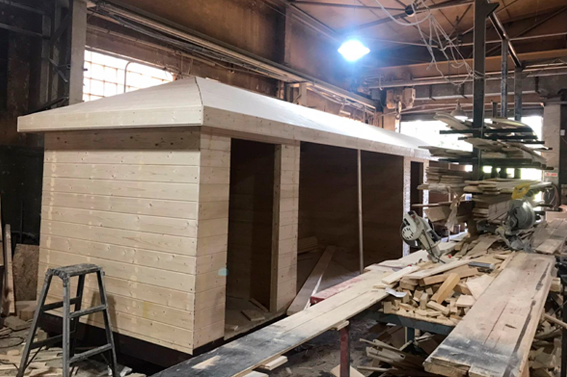 Большой вольер в нашей мастерской