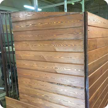 Производство вольера для собаки из дерева от Все-вольеры